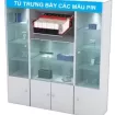 Tủ trưng bày các mẫu pin